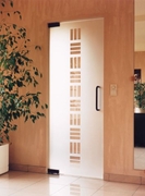 Цельностеклянная межкомнатная дверь